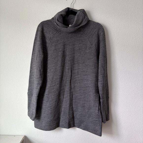 Womens Lululemon Athletica Heathered Gray Funnel Neck Pullover | Size 10 - Picture 3 of 8